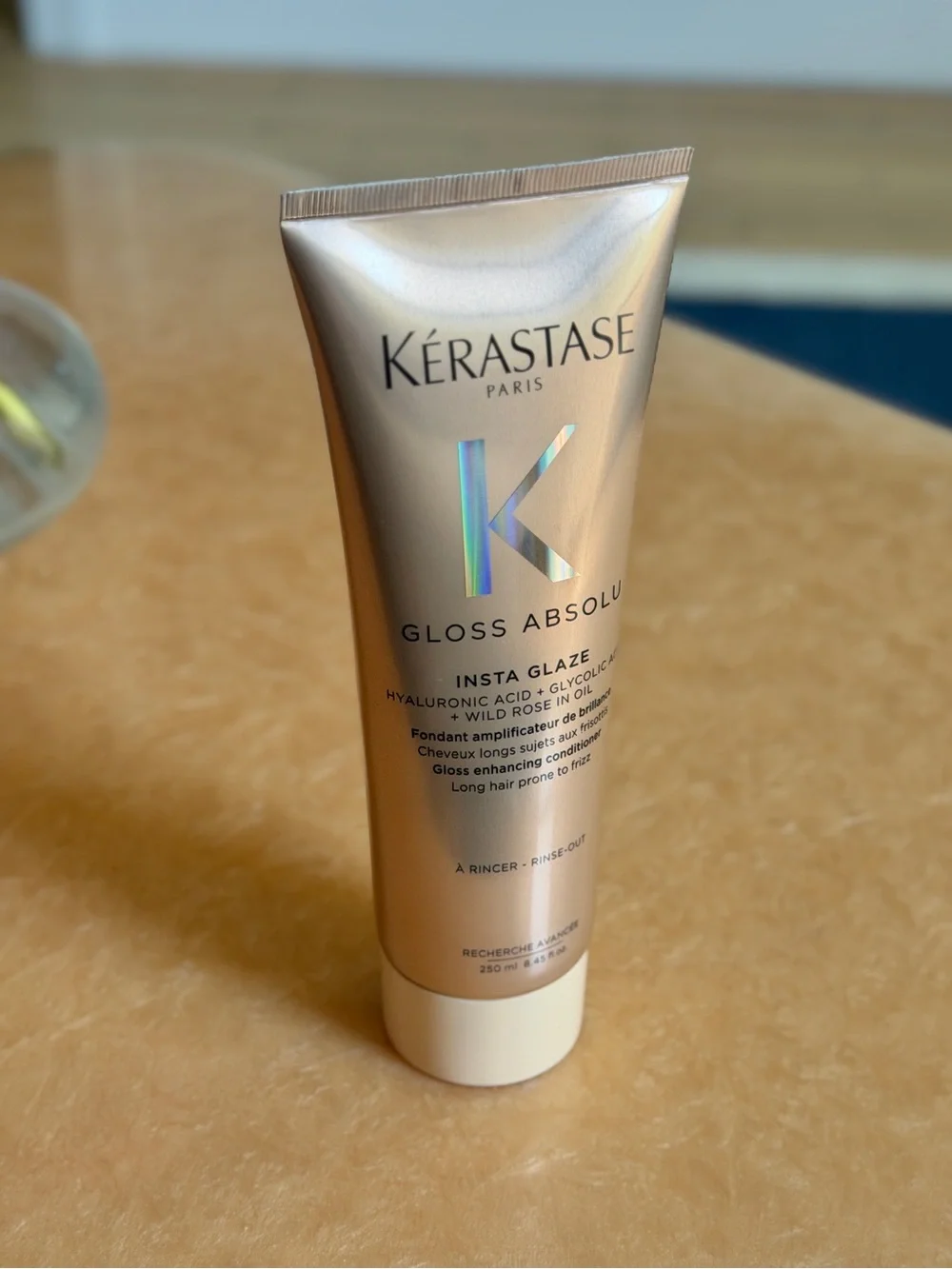 Kerastase Gloss Absolu (Gloss Enhancing Conditioner)